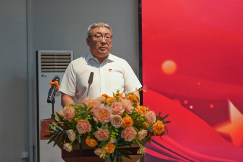 校长致辞.jpg